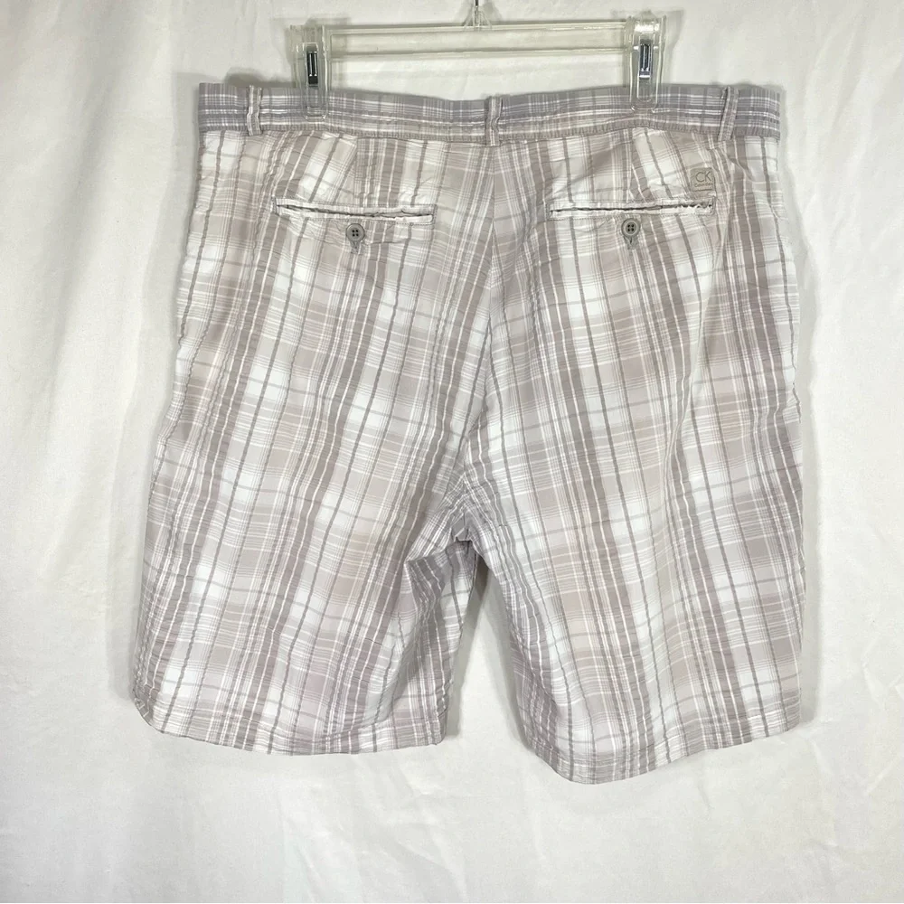 Calvin Klein Men’s Plaid Seersucker Shorts